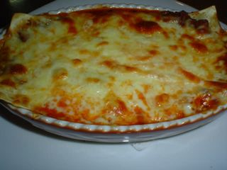 ლაზანია ბოლონეზე