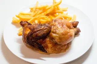 30. Medio Pollo Asado