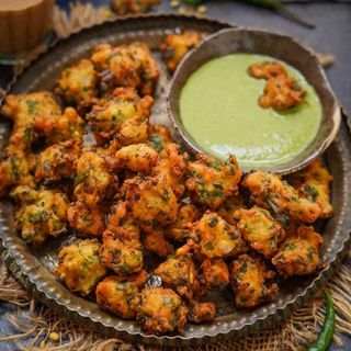 Chilli Daal Bhajias
