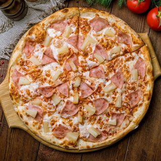 Meduim pizza La Volcano