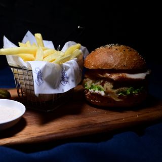 ქათმის ბურგერი