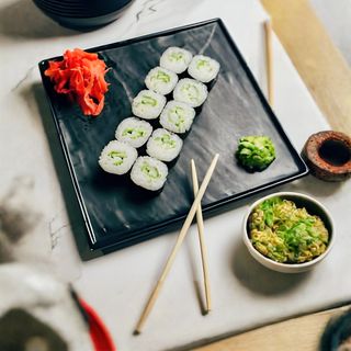 Ролл с огурцом (10 шт.)