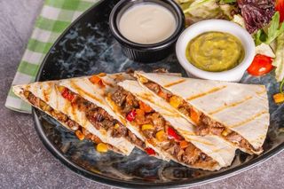 Кесадилья с говядиной