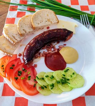 Kiełbasa z pieca śniadaniowa