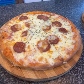 Pizza Pepperoni (Mediana)
