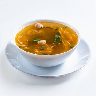 9. Ostro-kwaśna z mielonym mięsem drobiowym i bambusem