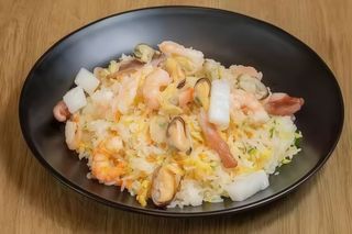 Riso Saltato con Frutti di Mare
