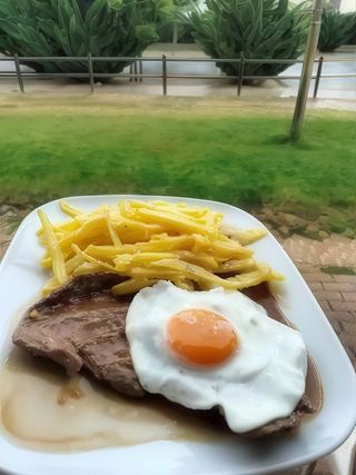 Bitoque à Portuguesa