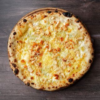 Pizza Pollo 32cm + Coca Cola 0,5l