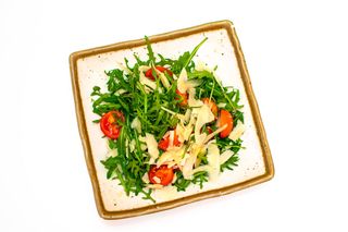 Salata rucola cu rosii cherry