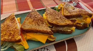 Tost a la chef -služimo do 13h