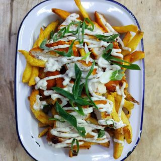 LOADED FRIES [Crispy chicken & truffle aioli] XL