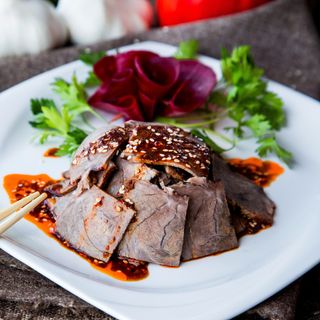 Салат "Ляң баң ниу ру"