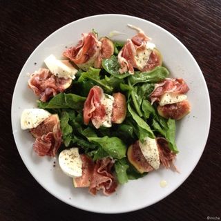 Salada Presunto Ibérico e Requeijão