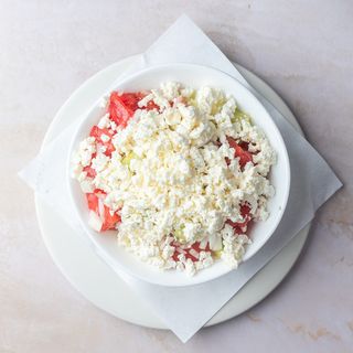 Srpska salata sa sirom