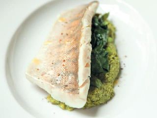 Судак на пару с брокколи