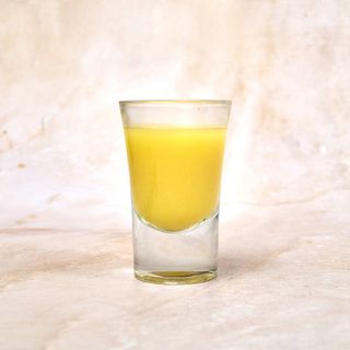 Shot sa đumbirom i limunom 0.03l