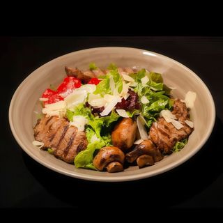 Салат з телятиной гриль (280г)