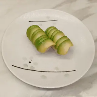 640 Nigiri avocado