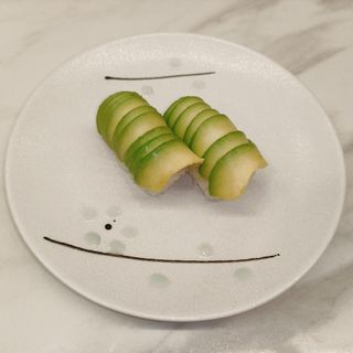 640 Nigiri avocado
