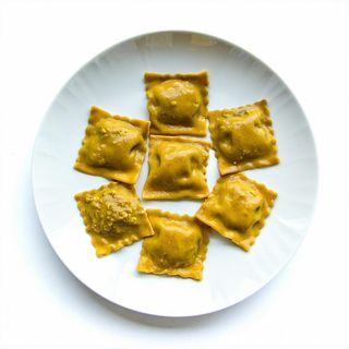 Ravioli vegetariani al curry