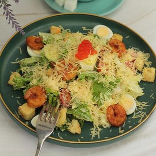 Салат "Цезарь" с креветками