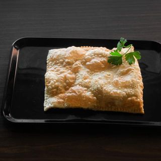 Pastel De Camarão E Requeijão