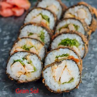 Futomaki crujiente, pollo y lechuga (6Pzs)