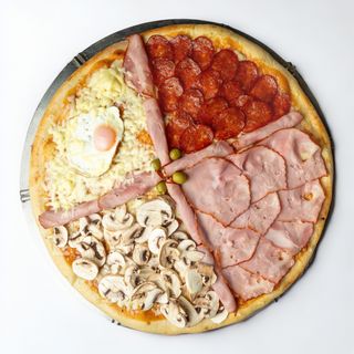 Quattro stagioni porodična pizza 50cm