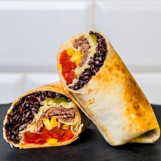 Тортила с патешко, бавно готвено (300г)