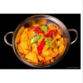 Cartofi la wok piant