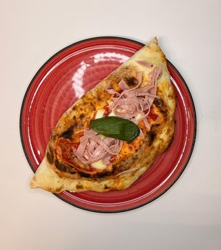 I Calzoni Il Classico Con Cotto (33 Cm.)