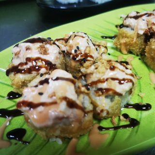  Tempura de Surimi con mezcla de atún especial de la casa (8 Uds.)