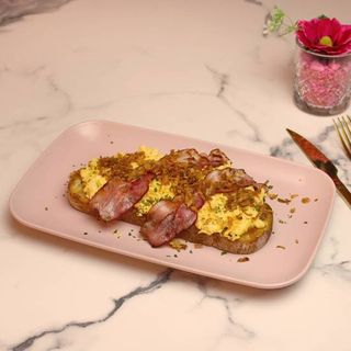 Tosta de Ovo e Bacon Fatia