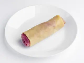 Млинець з вишнями