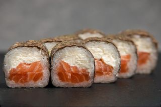 Макі Лосось