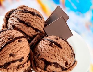 818a Gelato al cioccolato
