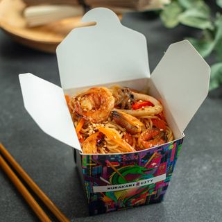 Ձվի լափշա ծովամթերքով և բանջարեղենով