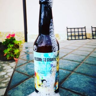 De alchemia, Welcome to Sybaris