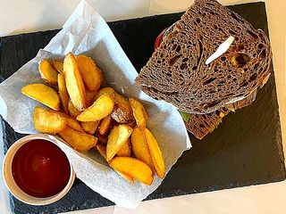 Сендвіч з ростбіфом (220/100)