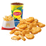 20 McNuggets® + frytki małe + średnia Lipton Ice Tea