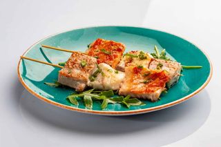 Spiedini di salmone e orata + salsa dello chef - 2 pezzi
