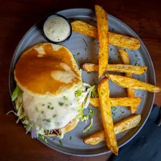 PANCAKE BEEF BURGER 