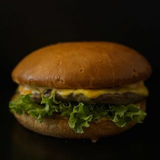 Бургех Хайп з яловичою котлетою