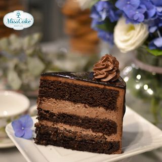 Mono cremoso al cioccolato e pan di Spagna