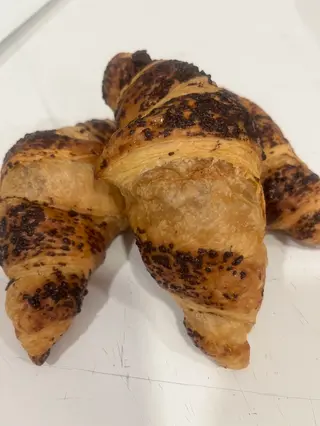 3 mini croisant de chocolate 