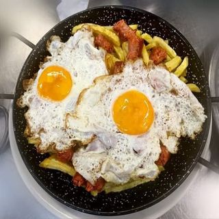 Huevos Fritos Con Chistorra