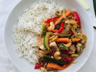 Pollo Saltado