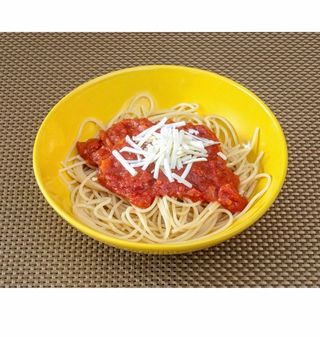 Esparguete com Molho de Tomate