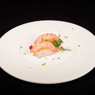 Nigiri Salmone scottato